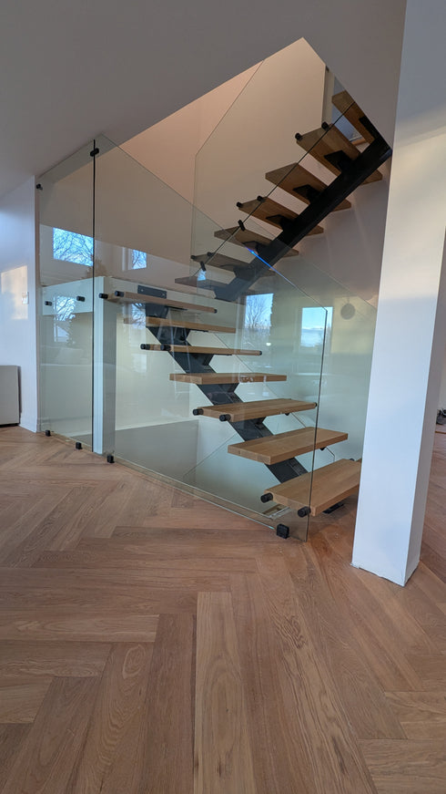 Standoff ajustable pour le verre